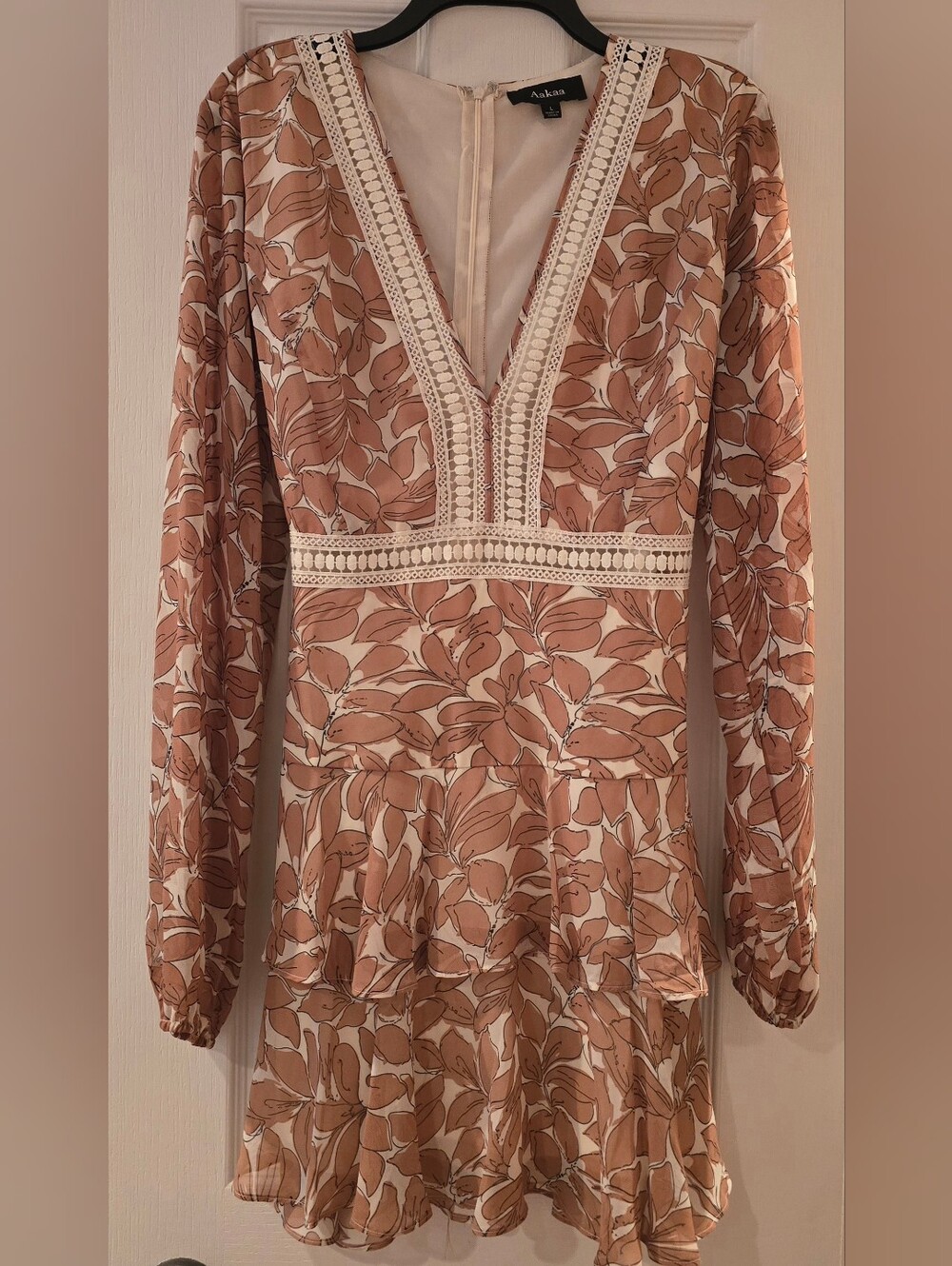 Aakaa Tan and White Leaf-Print V-Neck Long Sleeve Dress